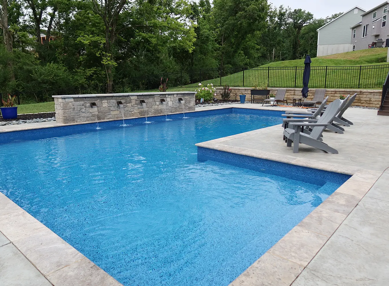 icon outdoors custom swimming pool in Collinsville IL