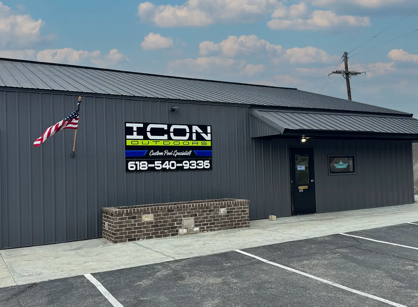 Icon Outdoors location and Showroom in Collinsville IL