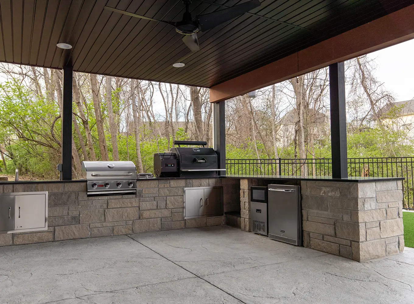 outdoor kitchen installation in collinsville il