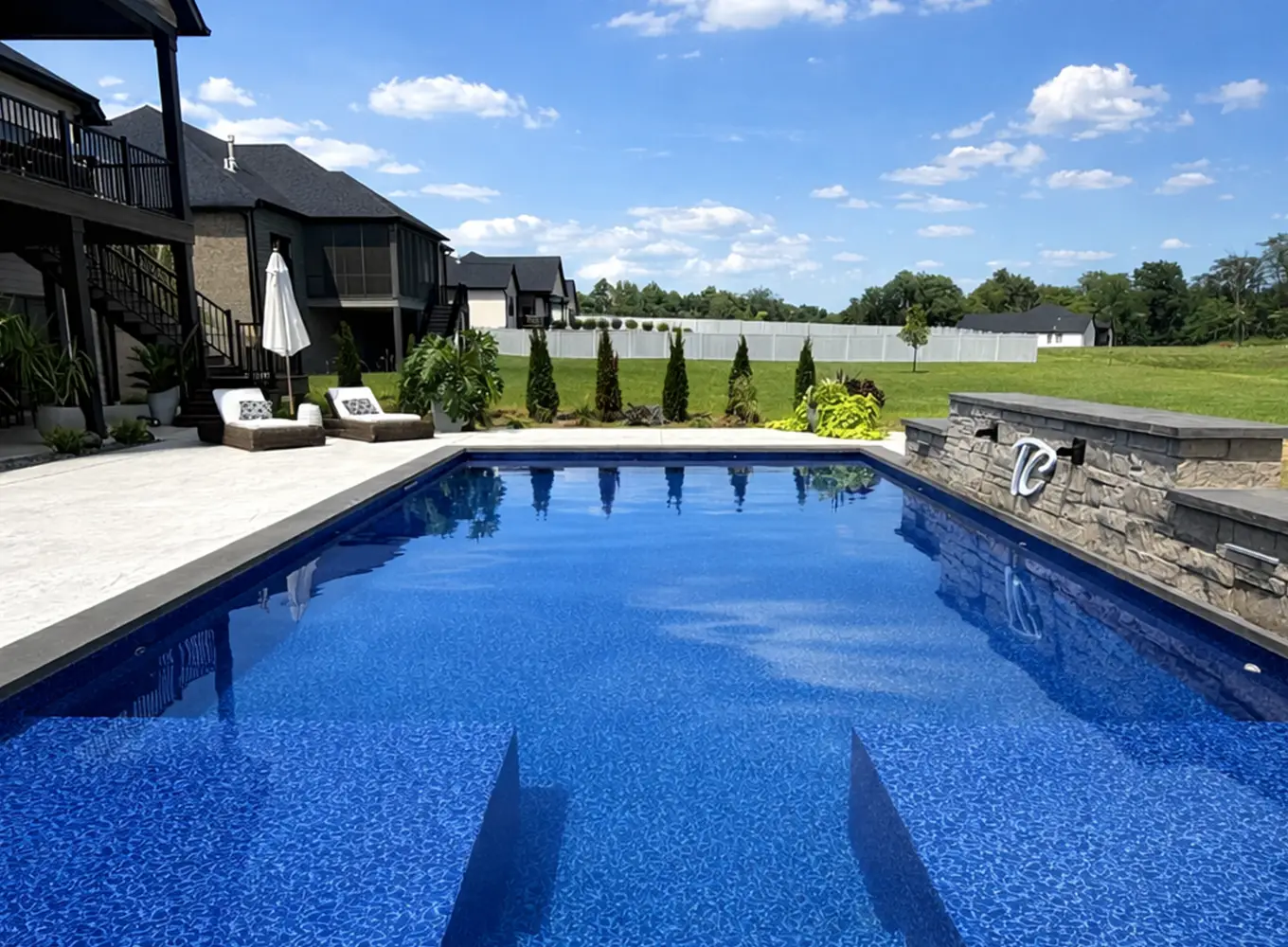 vinyl pool installation company in Collinsville IL